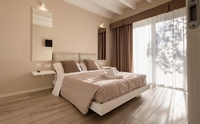 Aurora Aparthotel